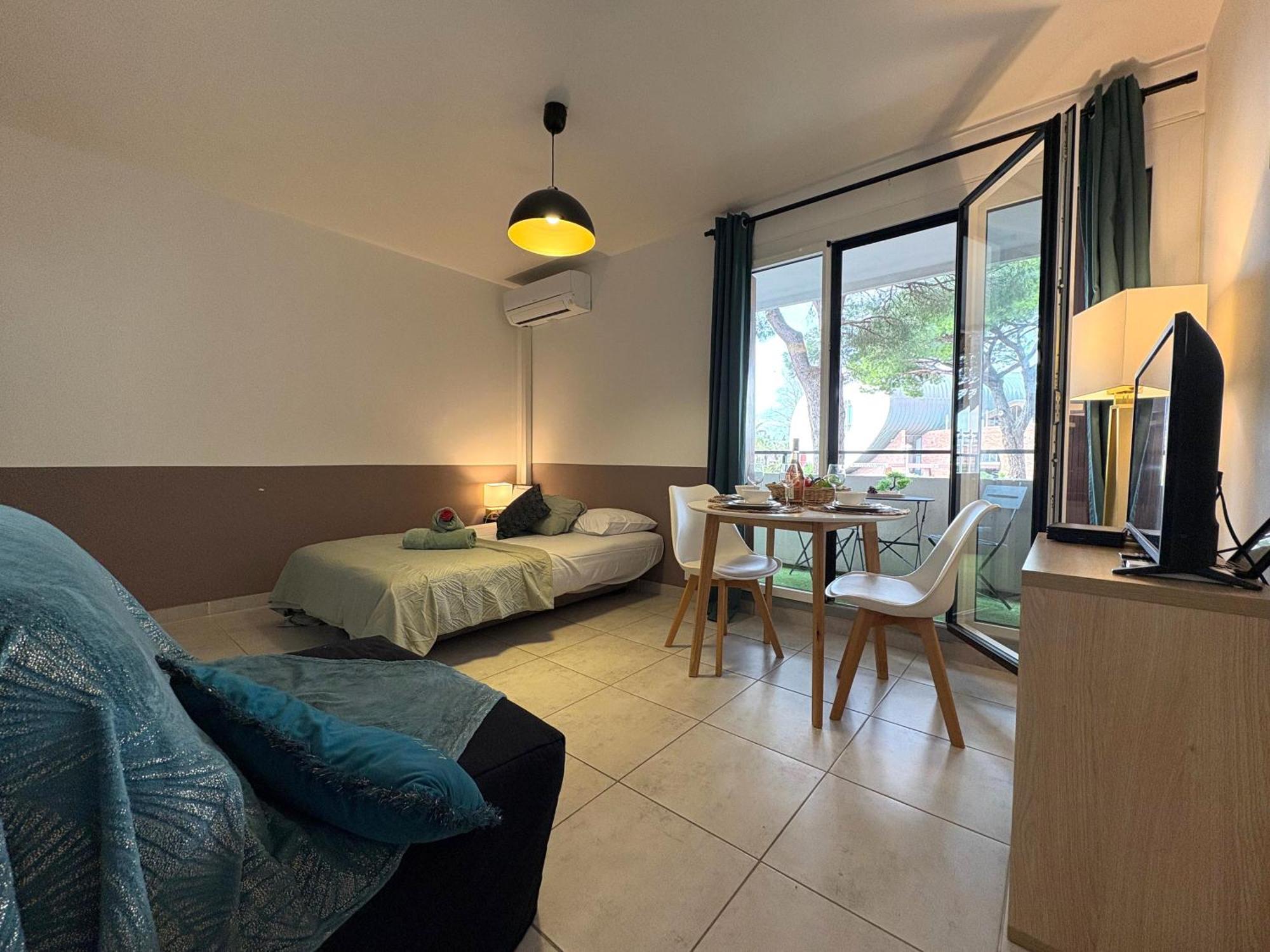 L'Amazone Studio Plein Centre Plages A 2Min Clim Wifi Sur Le Port - Top Prosconciergerie- 拉格朗德默特 外观 照片